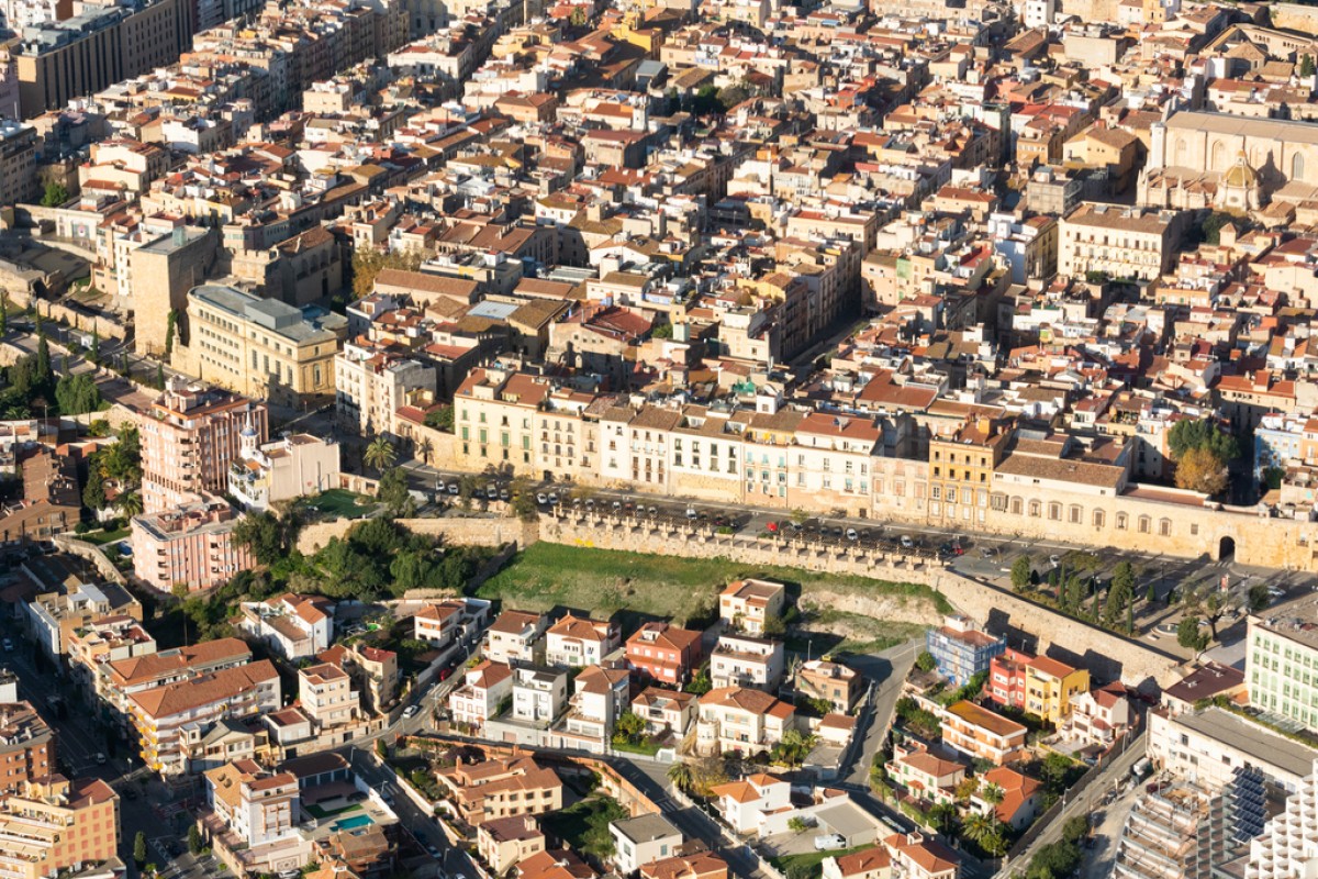 Vista aèria d'una part de la ciutat de Tarragona.
