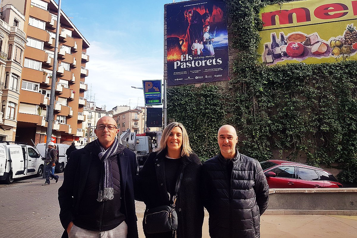 Pere Font, Imma Torrecillas i Joan Locubiche amb la nova imatge i promoció d'«Els Pastorets» d'Els Carlins