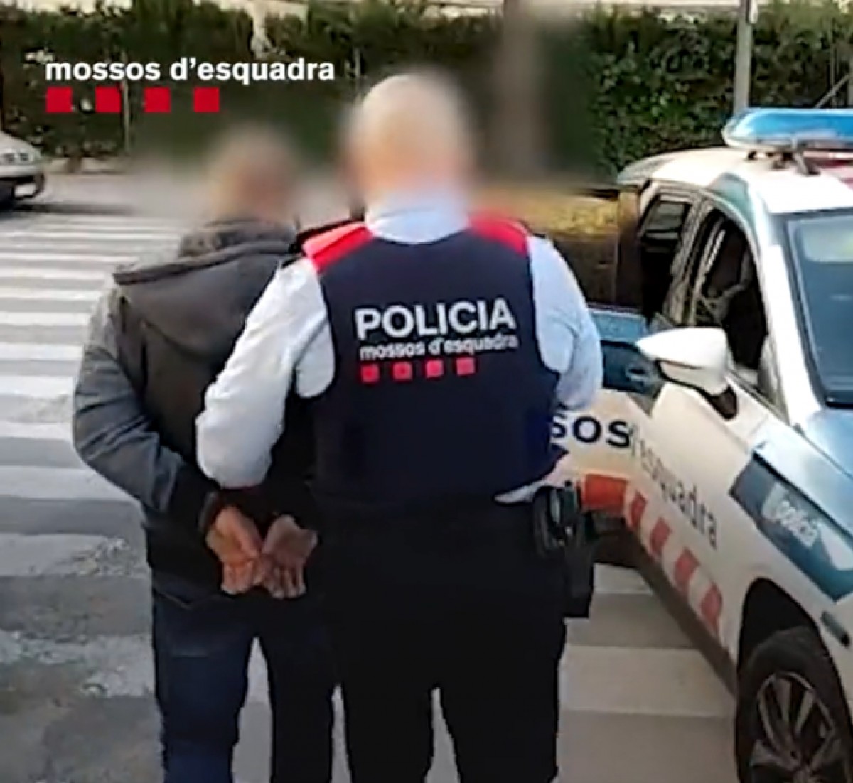 Les detencions i escorcolls es van fer a un domicili i un magatzem de Tarragona i a dos domicilis a Torreforta (Tarragona) i la Pineda (Vila-seca)