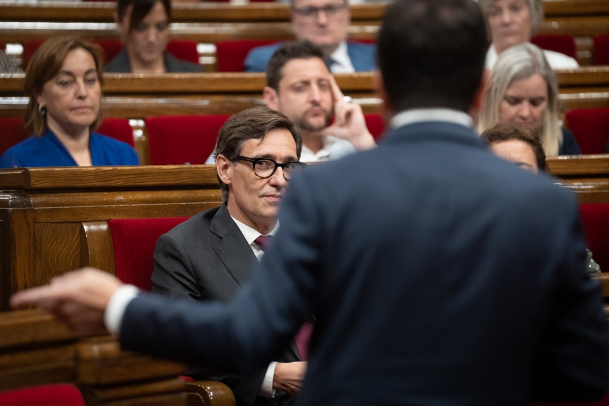 Salvador Illa i Pere Aragonès, al Parlament.
