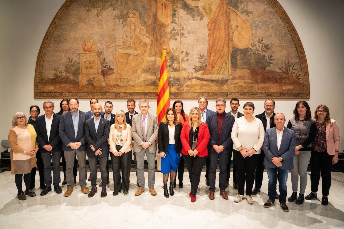 El consell el formen 25 persones, entre les quals 22 alcaldes de municipis d'arreu de Catalunya