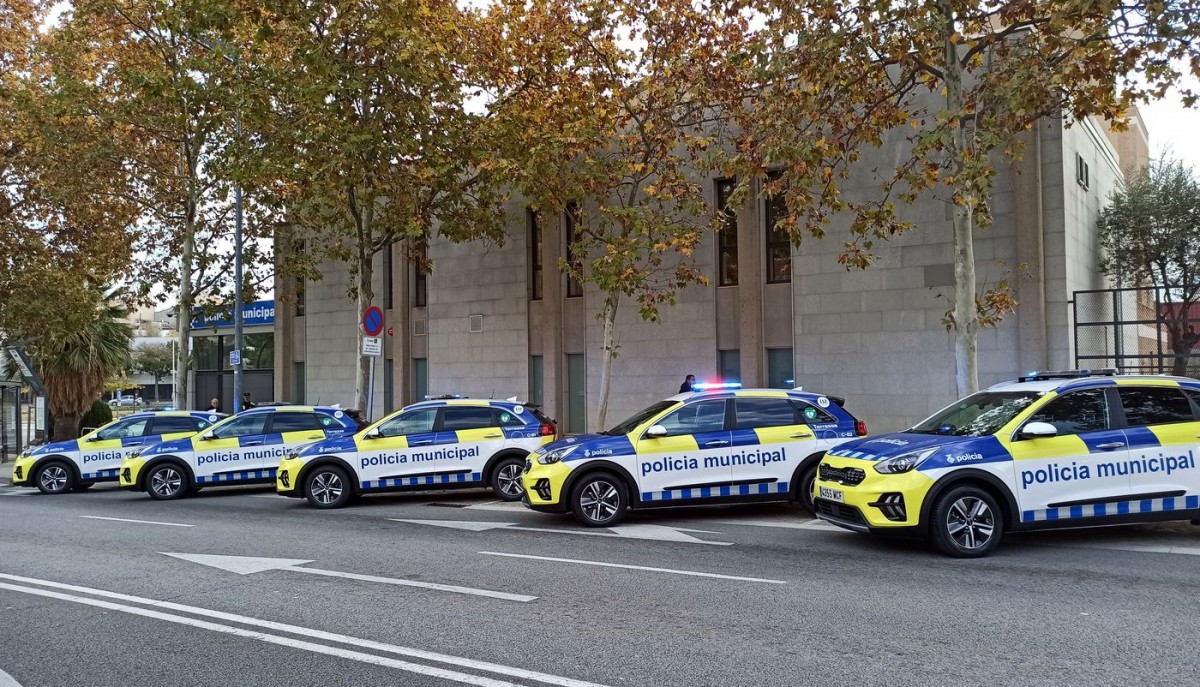 Els nous vehicles híbrids estan al servei de la Policia Municipal de Terrassa des d'aquesta setmana 