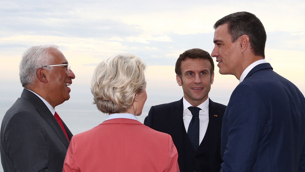 Von der Leyen, Costa, Macron i Sánchez en la recent cimera sobre l'H2MED.