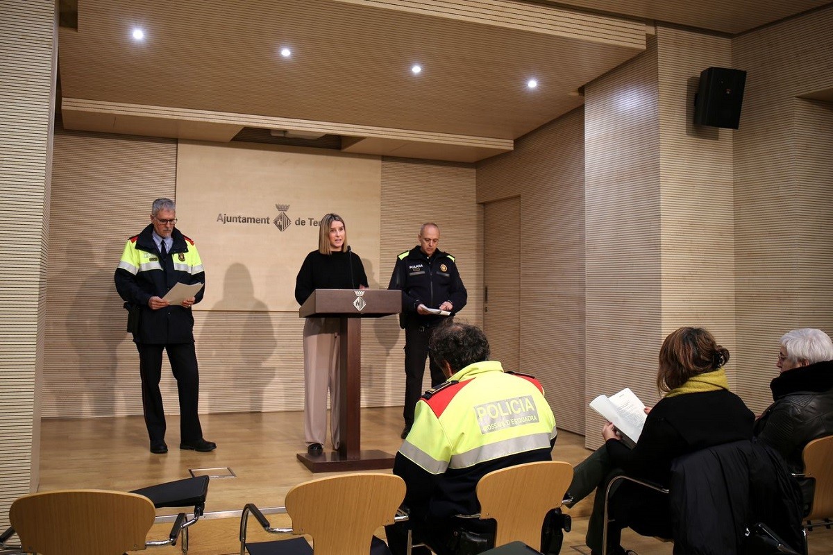 Patricia Reche presenta el dispositiu policial especial de Nadal a Terrassa