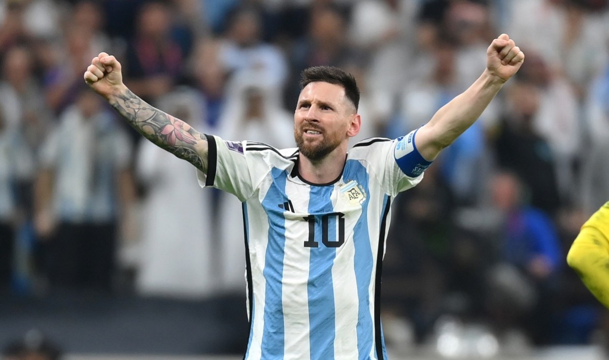 Messi, celebrant la victòria a la final del Mundial de Qatar