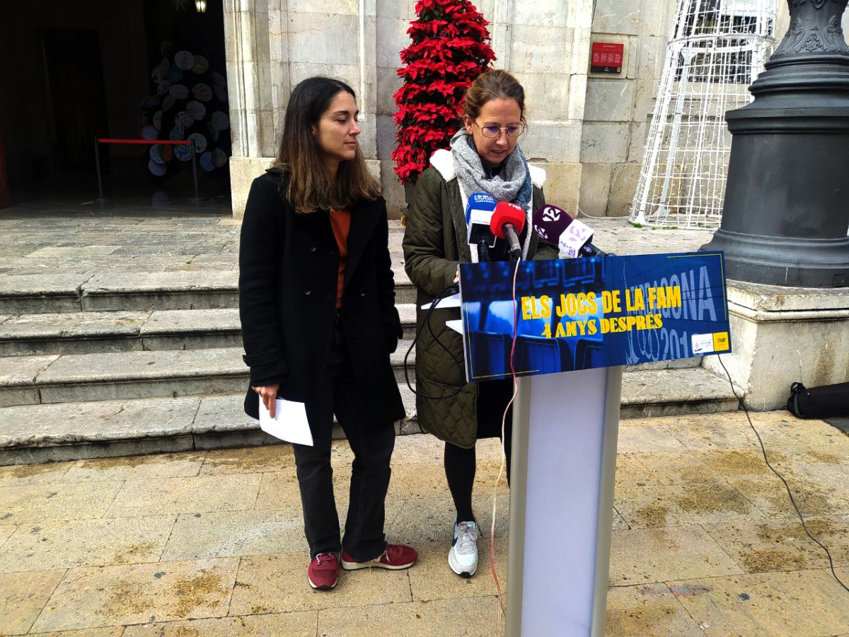 Eva Miguel i Inés Solé, durant la roda de premsa aquest migdia.