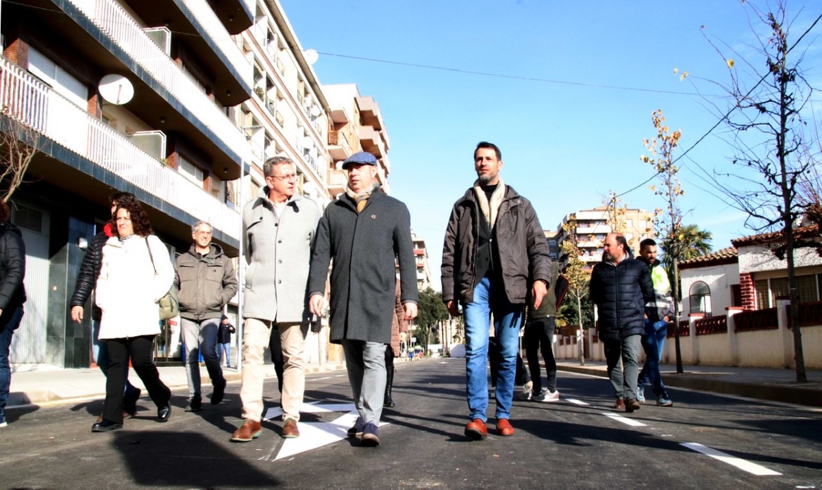 Talarn visitant el carrer Barcelona de Balaguer 
