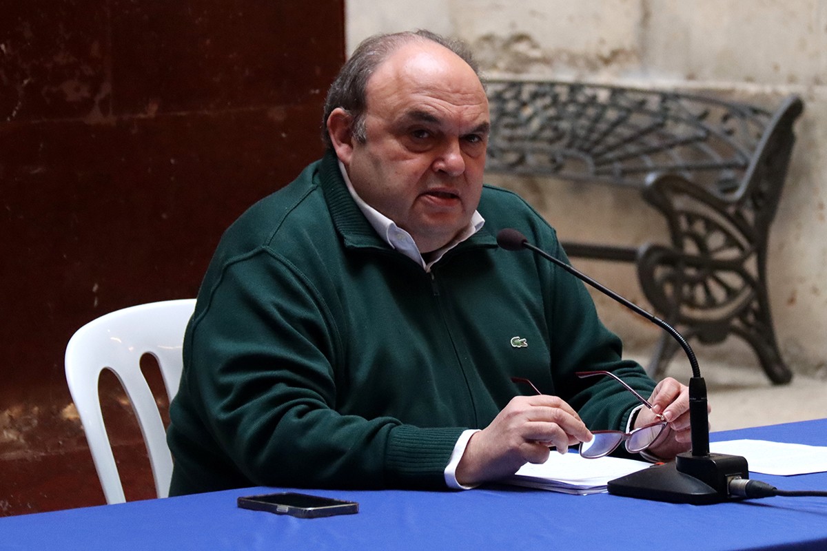El regidor d'Economia i Hisenda de l'Ajuntament de Tarragona, Jordi Fortuny, en la presentació dels pressupostos per al 2023.