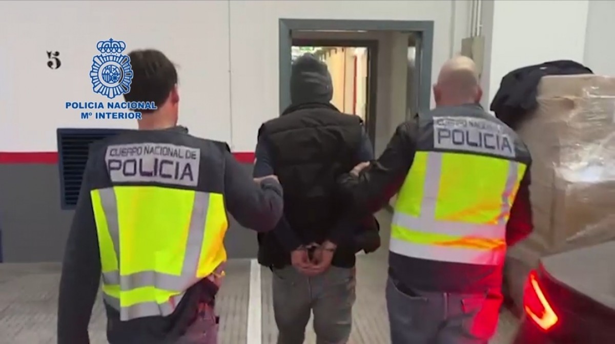 Moment de la detenció del fugitiu condemnat per les autoritats judicials alemanyes 