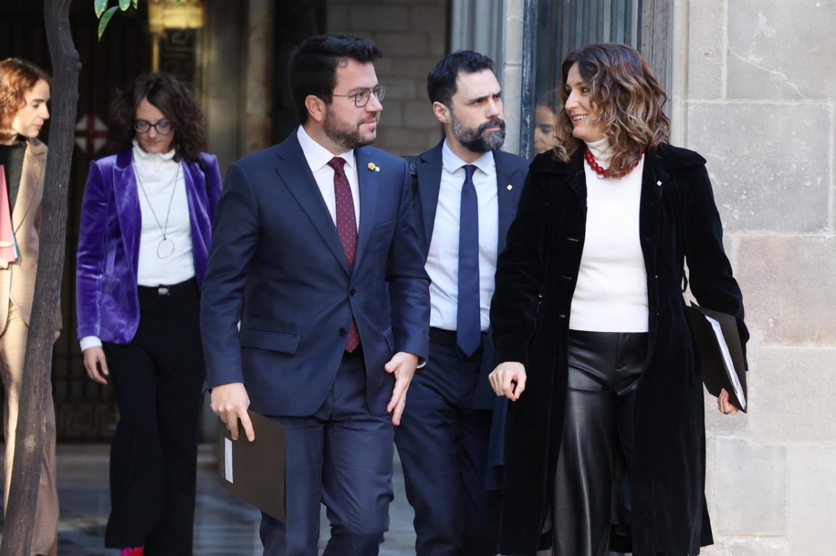 El president Aragonès, amb la consellera Vilagrà i el conseller Torrent, abans de la reunió de Govern