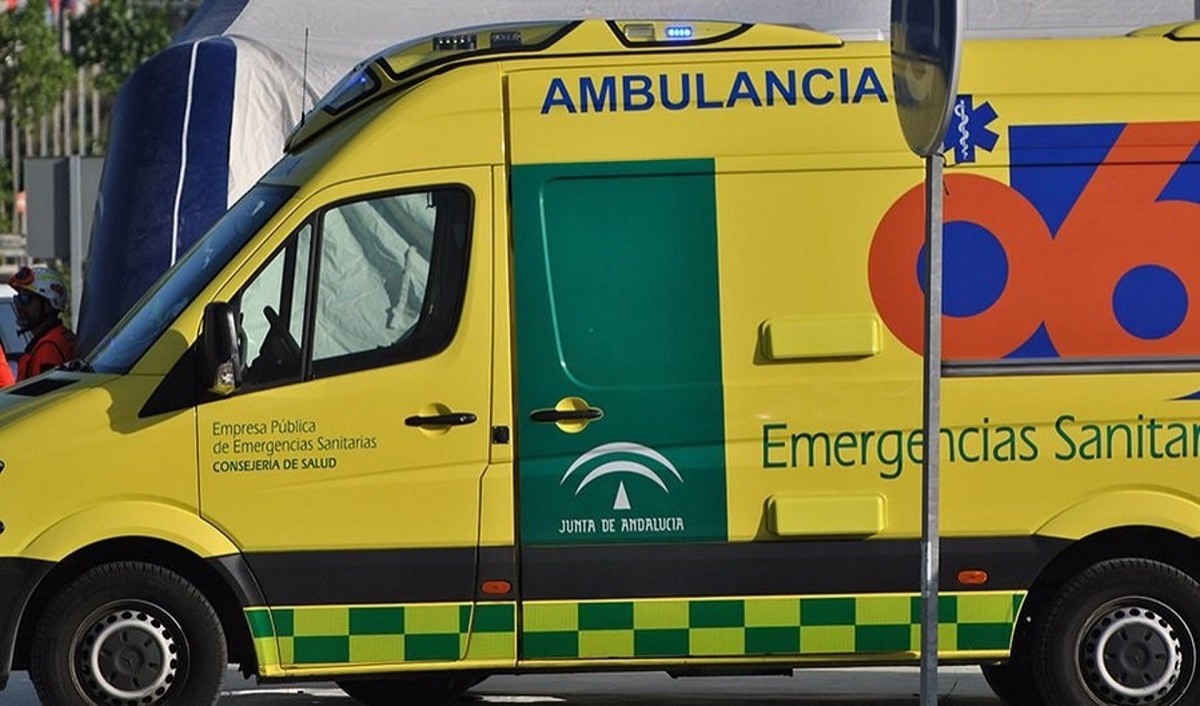 Una ambulància dels serveis d'emergència andalusos