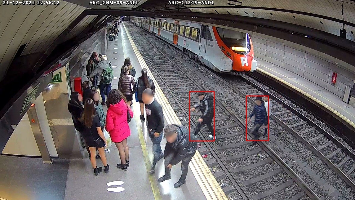 El sistema intel·ligent de videovigilància capta una infracció a l'estació de Barcelona-Arc de Triomf 