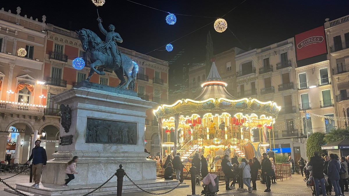 La plaça de Prim de Reus, durant les festes de Nadal