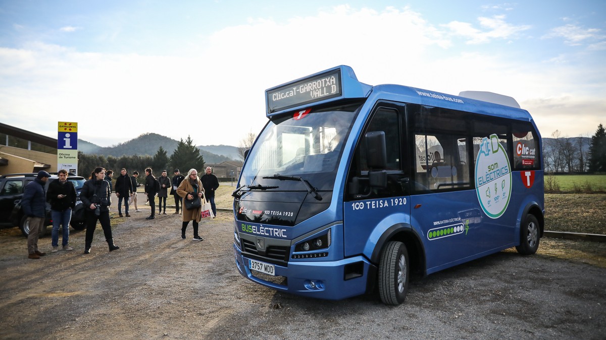 L'autobús elèctric que s'ha presentat a la Vall d'en Bas