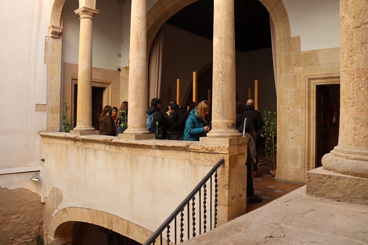 Imatge de l'interior de l'Antic Ajuntament de Tarragona.