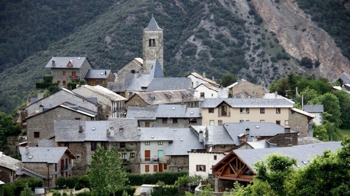 El poble de Tírvia, en una imatge d'arxiu
