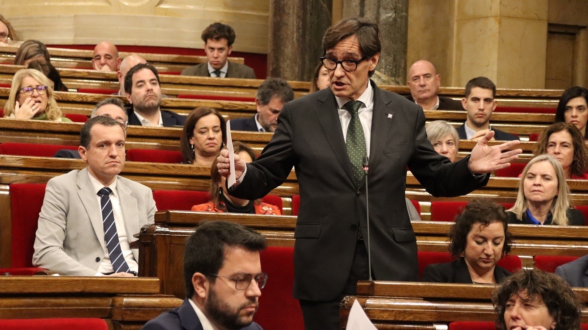 Salvador Illa i Pere Aragonès, al Parlament.