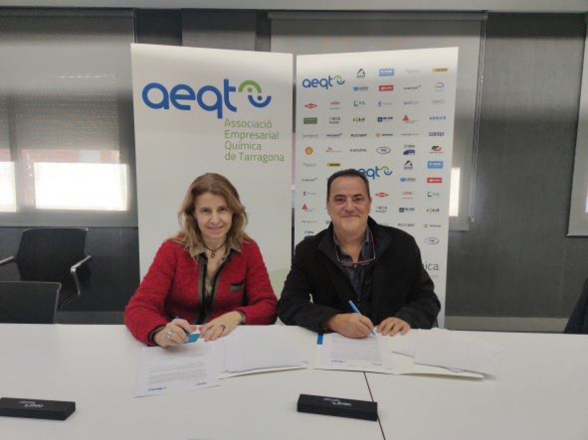 Signatura de l'acord entre e-Watts i l'AEQT