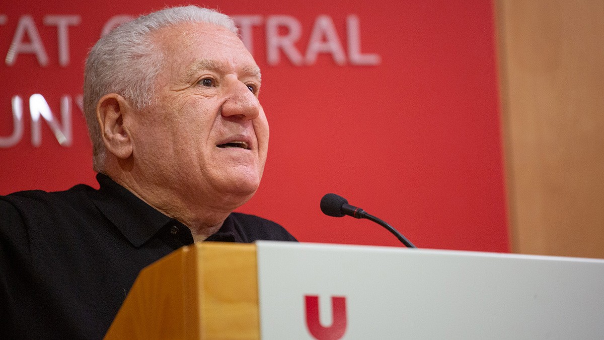Lluís Bassat és doctor honoris causa de la UVic-UCC.