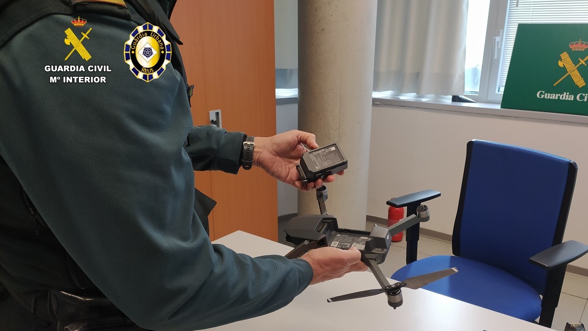 El dron accidentat no tenia autorització per sobrevolar espai urbà