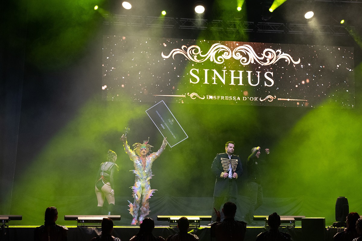 La comparsa Sinhus Sport es va imposar en la Disfressa d'Or 2023.