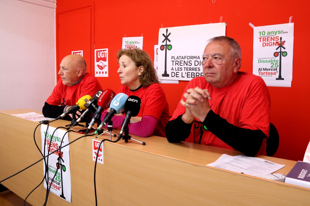 D'esquerra a dreta, Valentí Marín, Cinta Galiana i Josep Casadó, en la presentació dels actes de 
