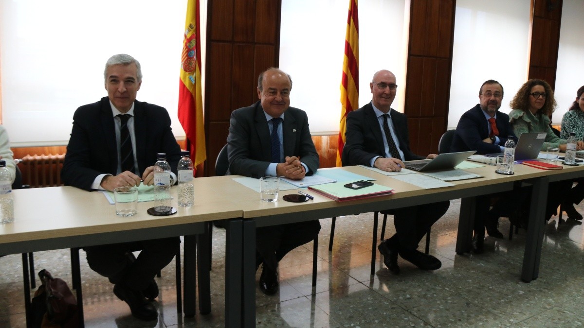 El president del TSJC, Jesús Maria Barrientos, i el president de l'Audiència de Tarragona, Joan Perarnau, s'han reunit amb lletrats a l'Audiència
