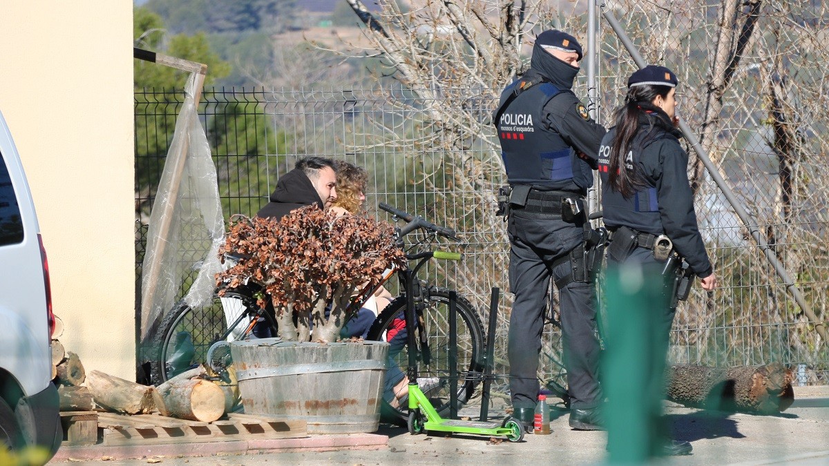 Dos dels detinguts en l'operatiu dels Mossos d'Esuqadra al Baix Llobregat