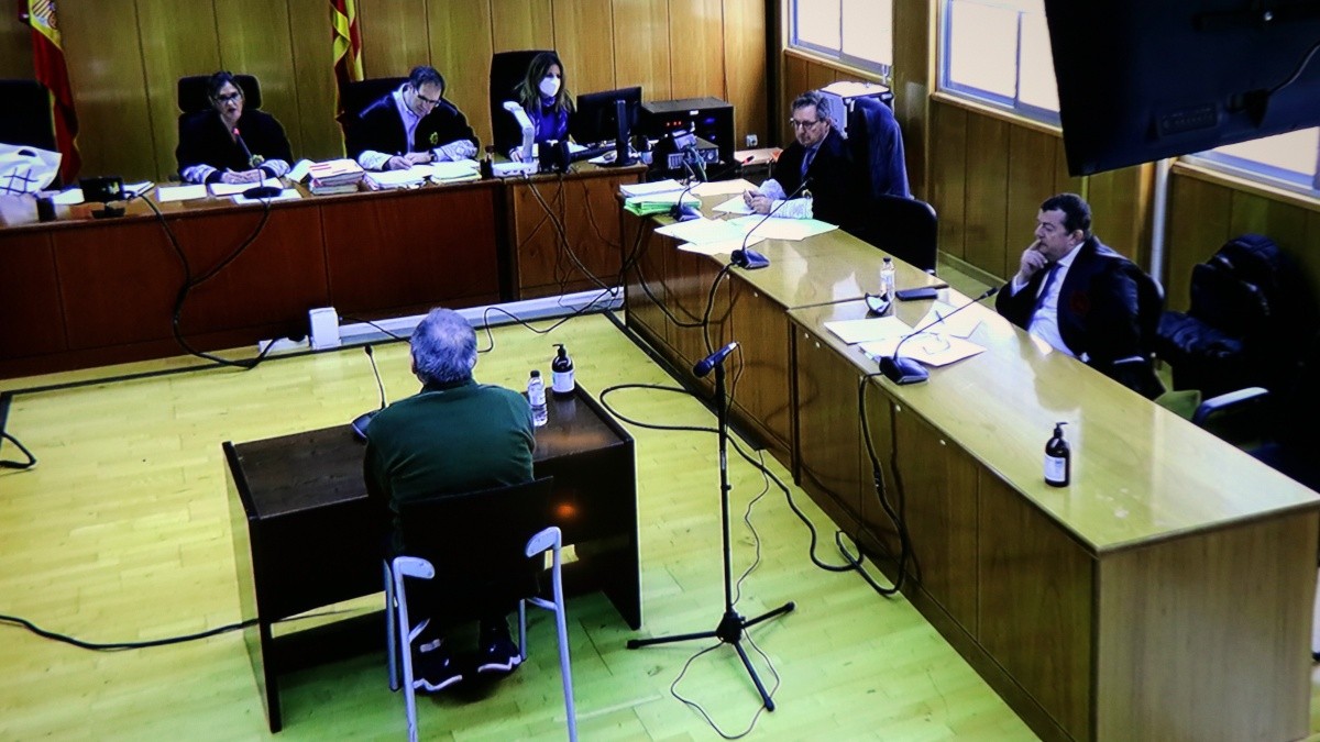 L'acusat de matar una àvia de 91 anys a Tarragona durant la seva declaració en el judici.