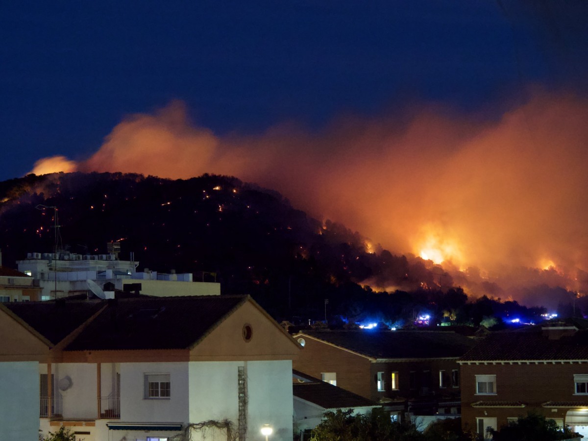 L'incendi la muntanya de l'Escarnosa, a Calafell