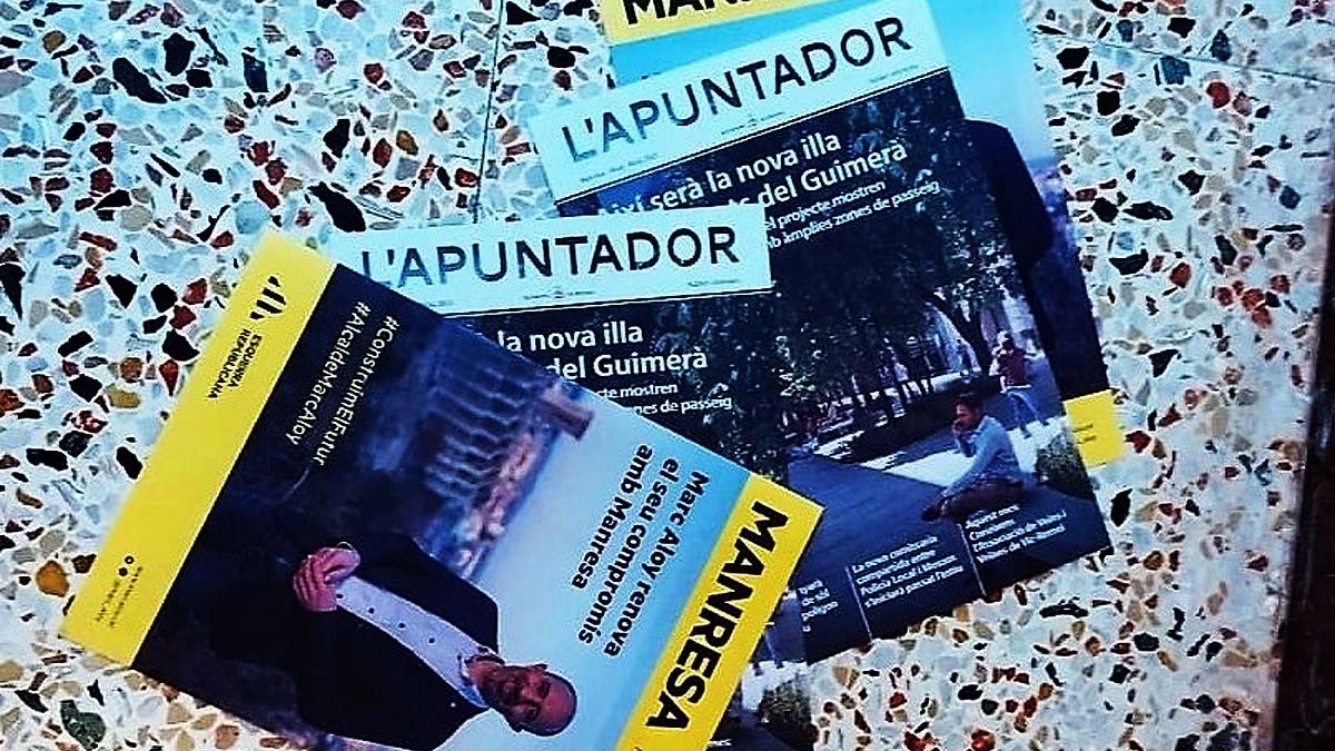 Exemplars de «L'Apuntador» amb propaganda electoral d'ERC