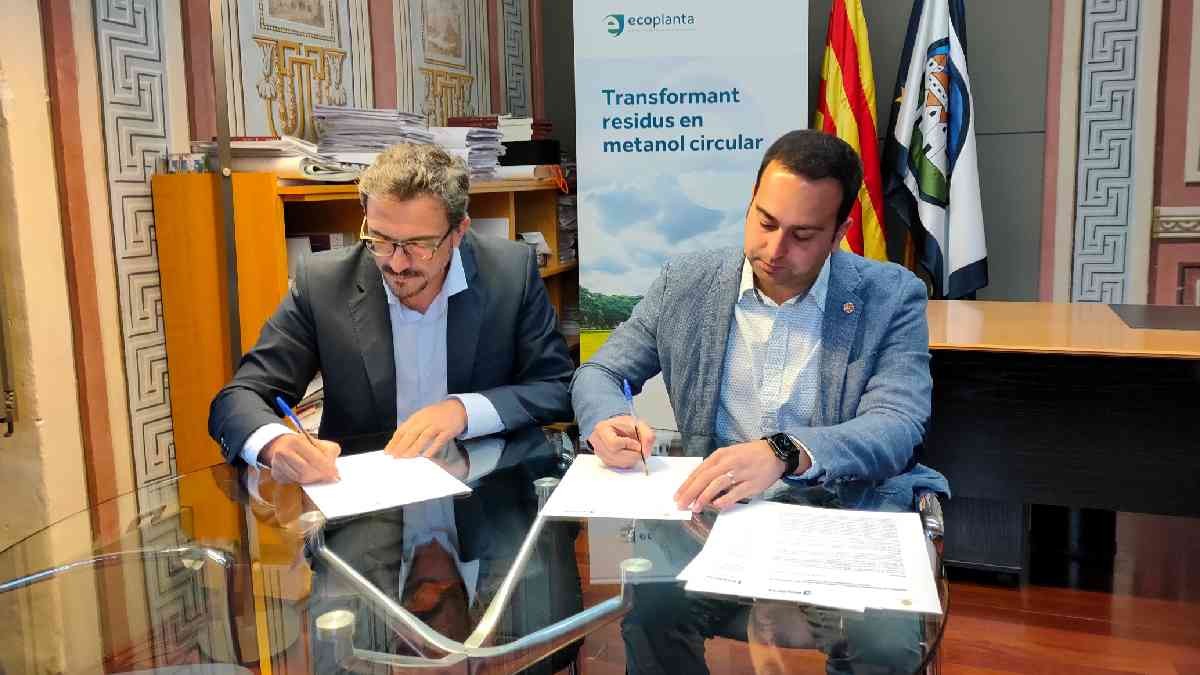 Signatura del conveni entre l'Ajuntament del Morell i Ecoplanta per promoure l'ocupació al municipi  