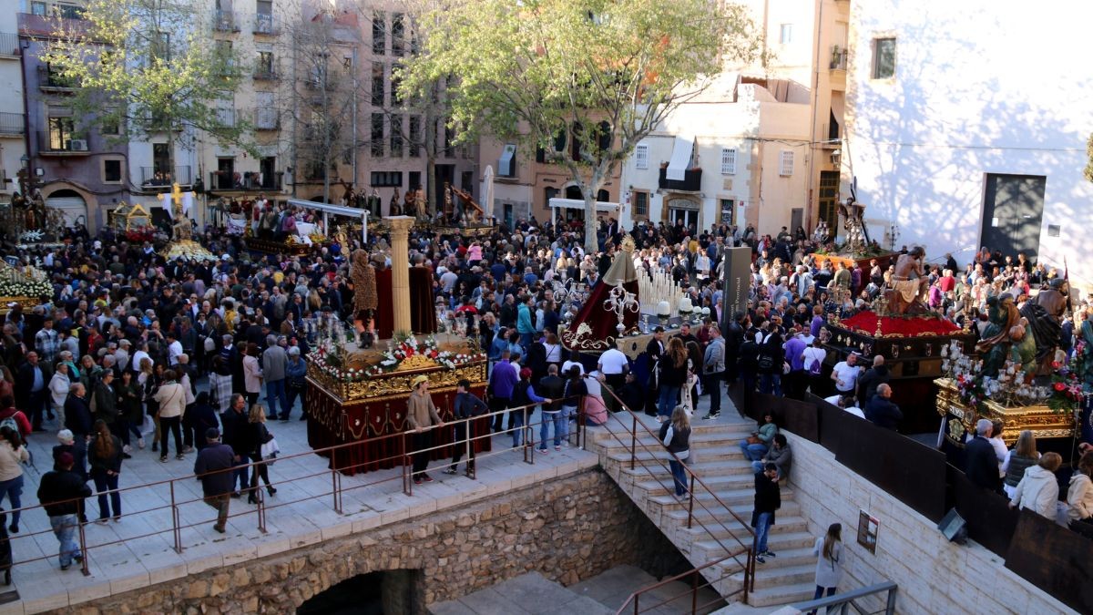 La processó del Sant Enterrament és l'acte més destacat de la Setmana Santa de Tarragona.