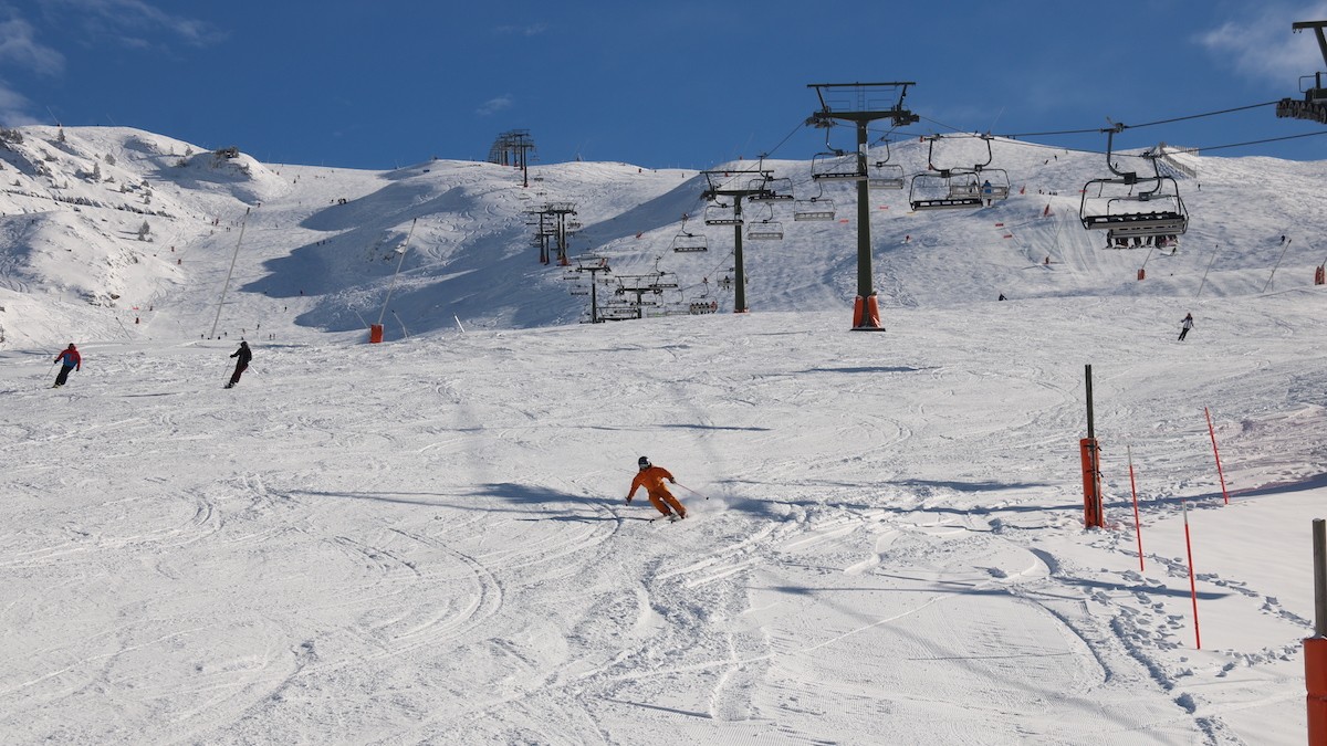 Gent esquiant a Baqueira Beret