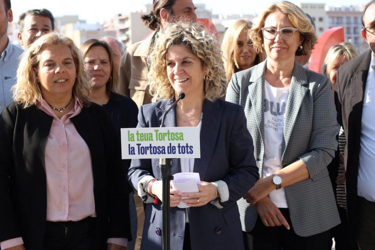 L'alcaldessa de Tortosa, Meritxell Roigé, durant l'acte de presentació de la candidatura de Junts per Tortosa 