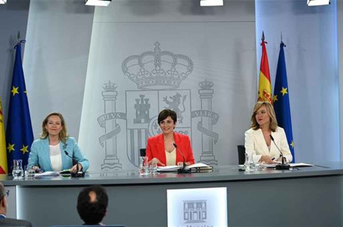 Nadia Calviño, Isabel Rodríguez i Pilar Alegría, avui a la Moncloa.