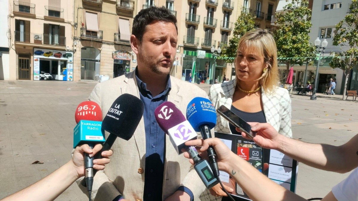 Rubén Viñuales ha presentat l'app 'TGN Segura' a la plaça Verdaguer.
