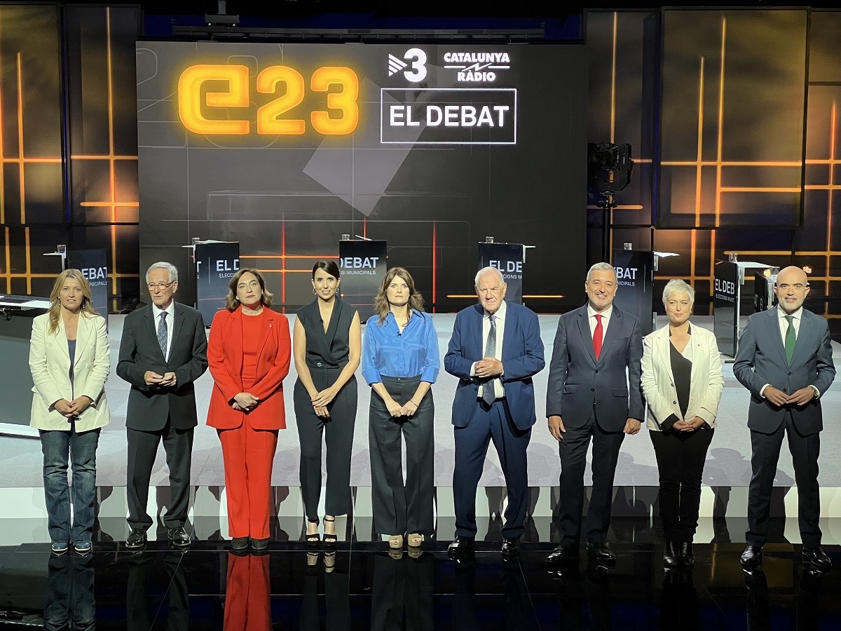 Els candidats a l'alcaldia de Barcelona, just abans de començar el debat a TV3