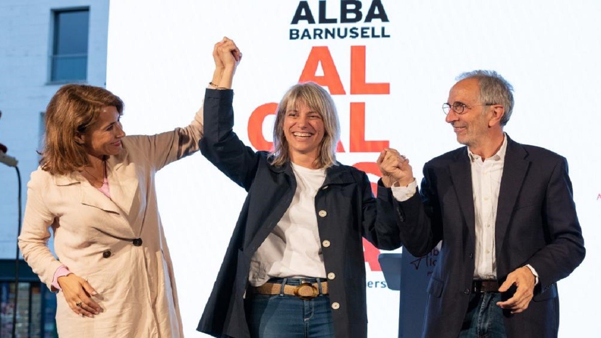Raquel Sánchez, Alba Barnusell i Josep Mayoral, a l'acte del PSC.
