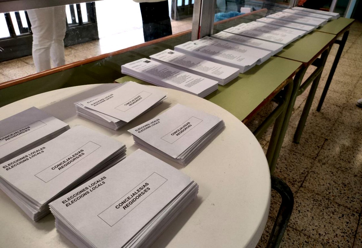 Paperetes en un col·legi electoral de Tarragona.