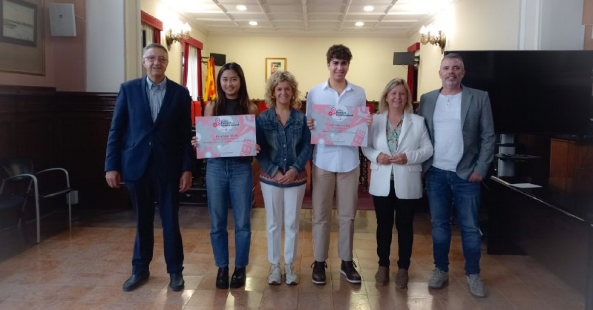 Premis al Foment del Coneixement als millors expedients acadèmics de batxillerat i cicles formatiu de Tortosa 