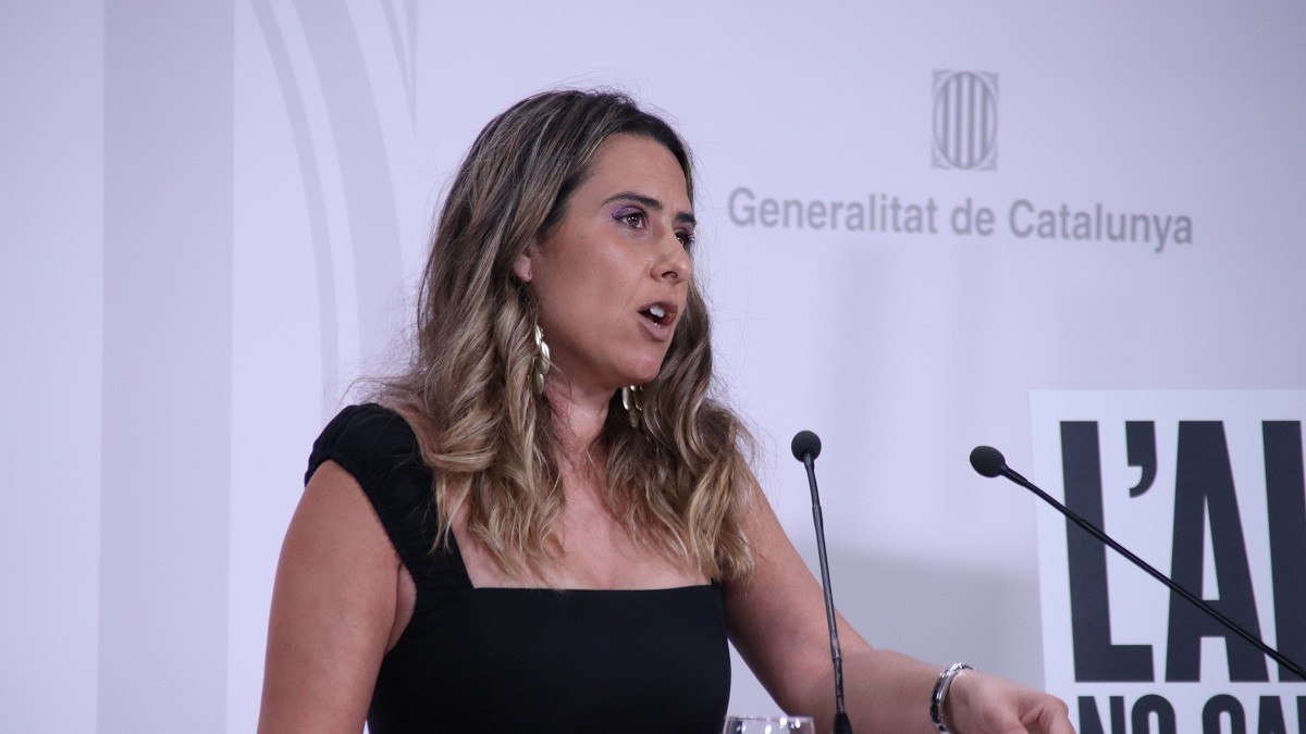 Patrícia Plaja, portaveu del Govern, en roda de premsa.