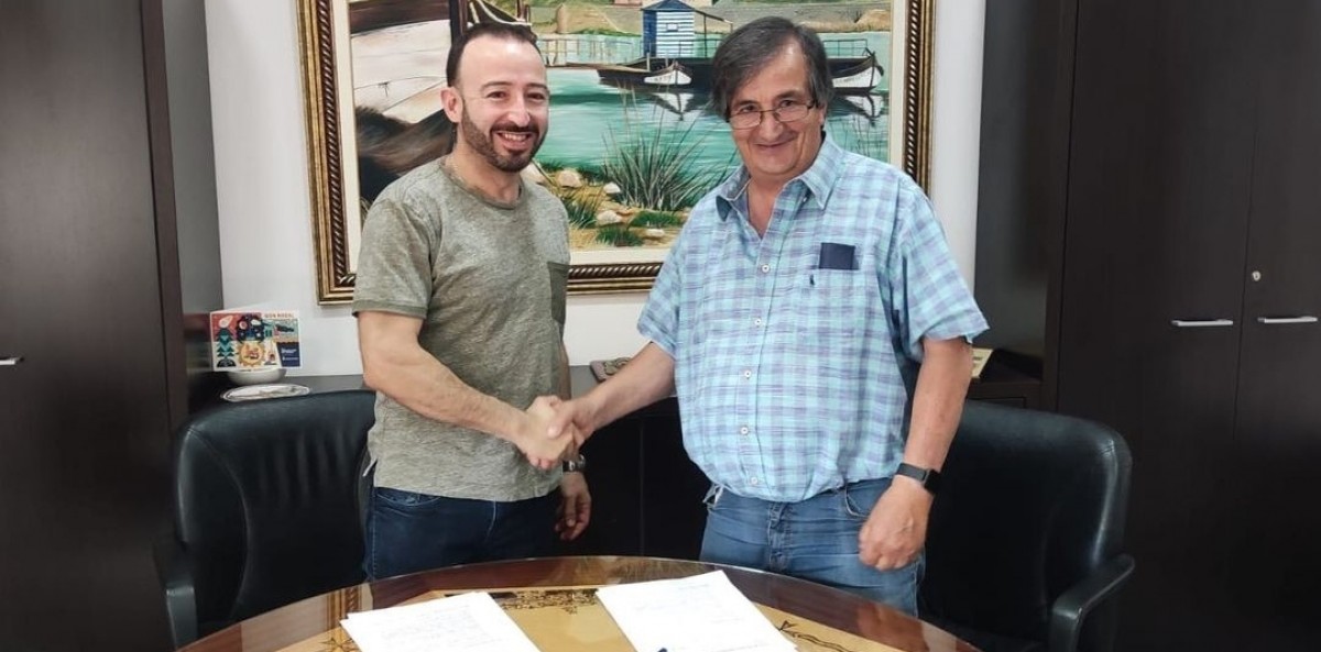 Signatura del pacte de govern entre Més Riba-roja d’Ebre-CM i Progrés per Riba-roja-CP 