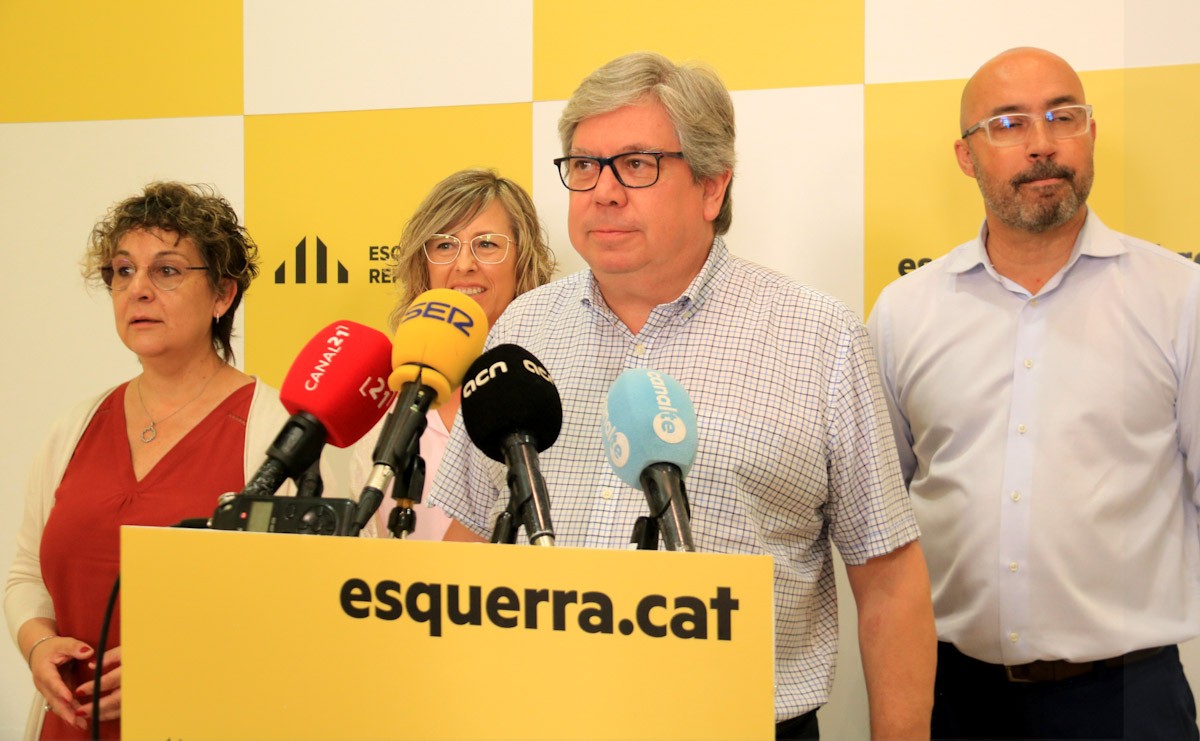 Maria Jesús Vinya, Mar Lleixà, Xavier Faura i Albert Salvadó, a la seu d'ERC a Tortosa  