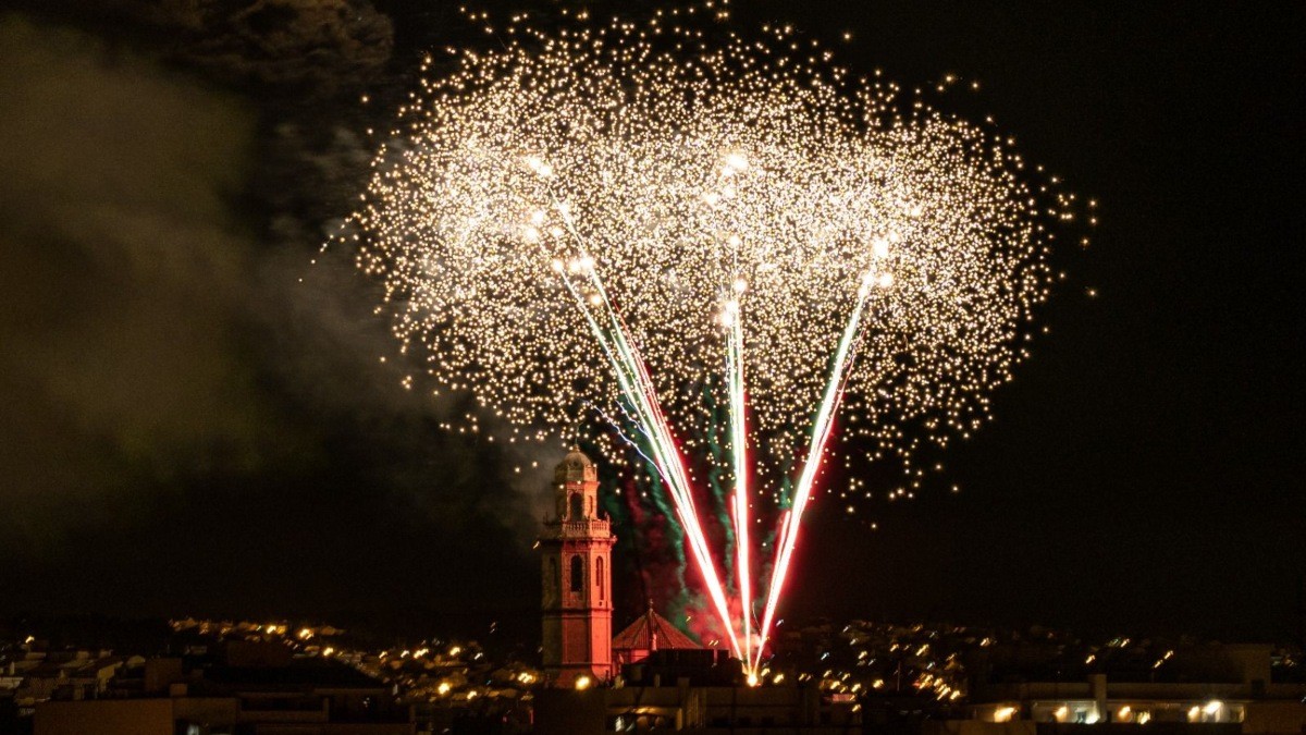 L'encesa del campanar del Vendrell és un dels actes més esperats de la Festa Major.