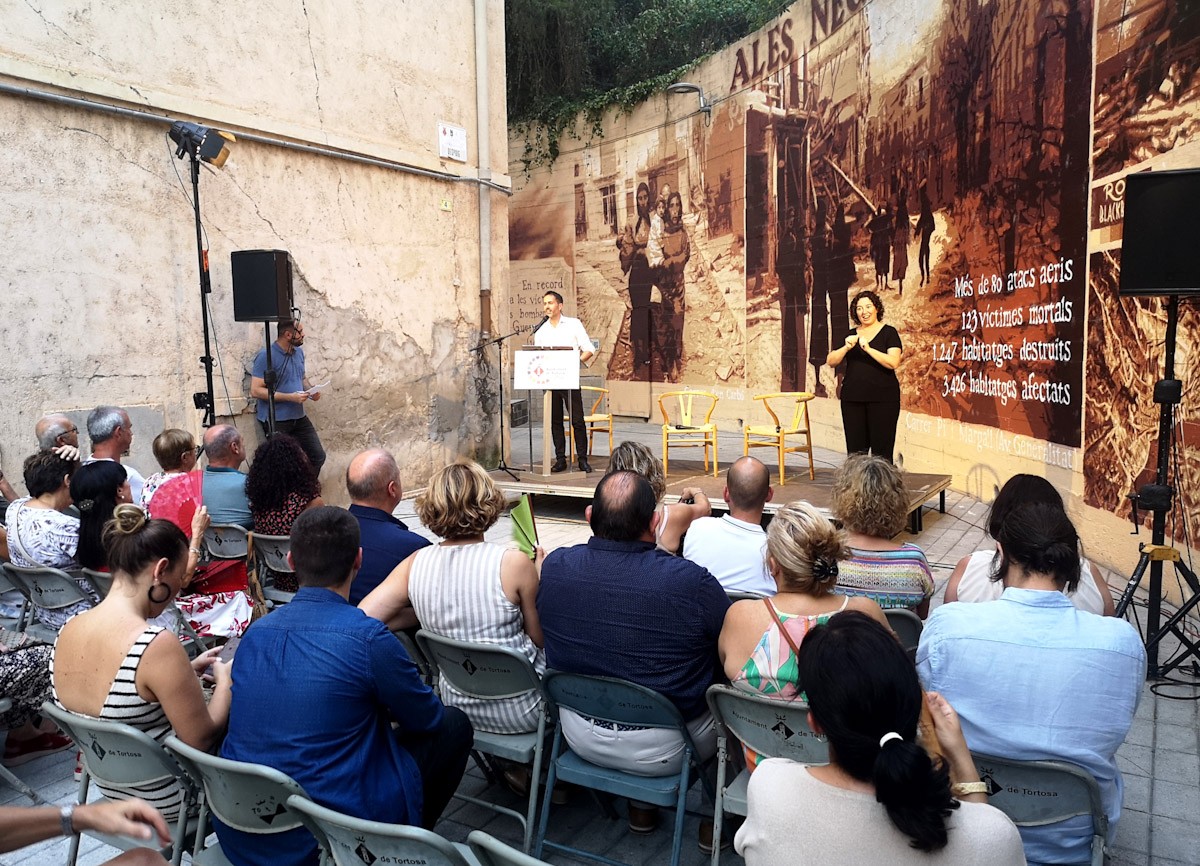 Acte de commemoració dels 85 anys d'inici de la Batalla de l'Ebre a Tortosa, a l'espai del refugi antiaeri número 4 de la ciutat  