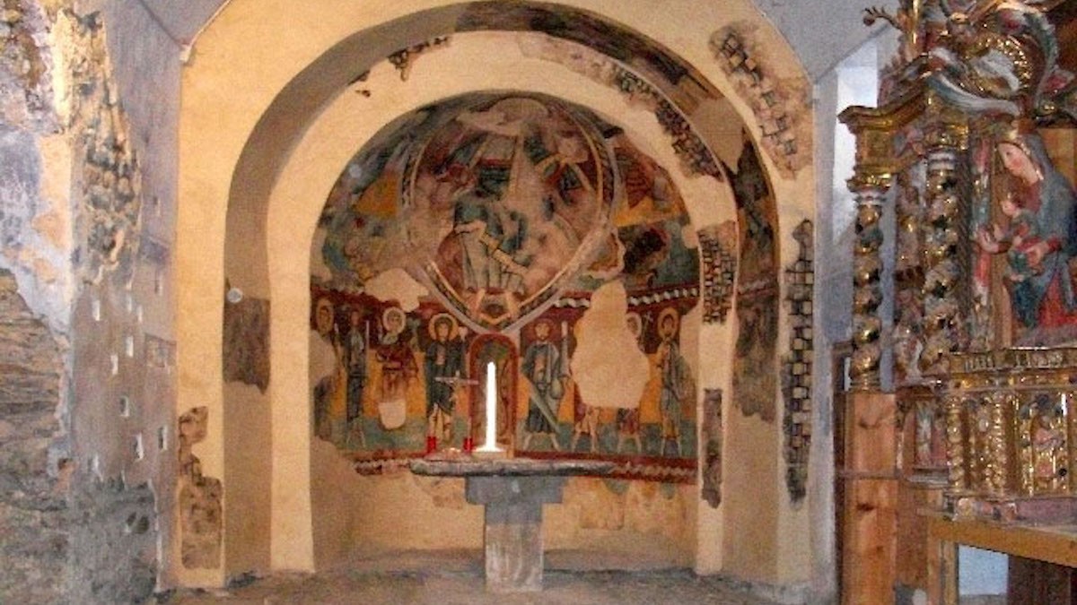 Interior de l'església de Santa Maria de Ginestarre