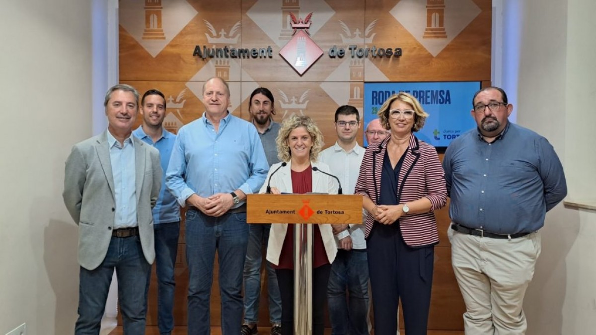 Roda de premsa del grup municipal Junts per Tortosa per valorar el tancament de la Llar d’infants de la Creu Roja 