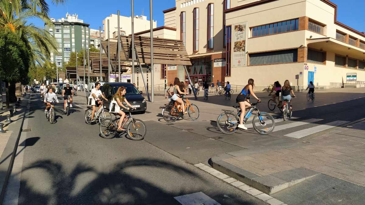 Durant quinze dies es mouran en bicicleta per Reus per dissenyar propostes viables