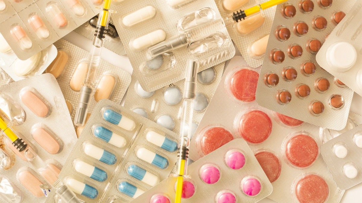 Les instal·lacions de Serra Pàmies a Reus fabriquen paracetamol, morfina o atropina, entre d'altres medicaments.